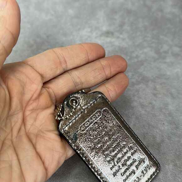 Coach Julia 14968 Script Large Leather Fob - Picture 3 of 7